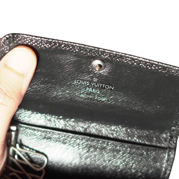 Louis Vuitton Epi Leather 6-Key Holder Black, Spain, Professionally Refurbished - Picture 4 of 7